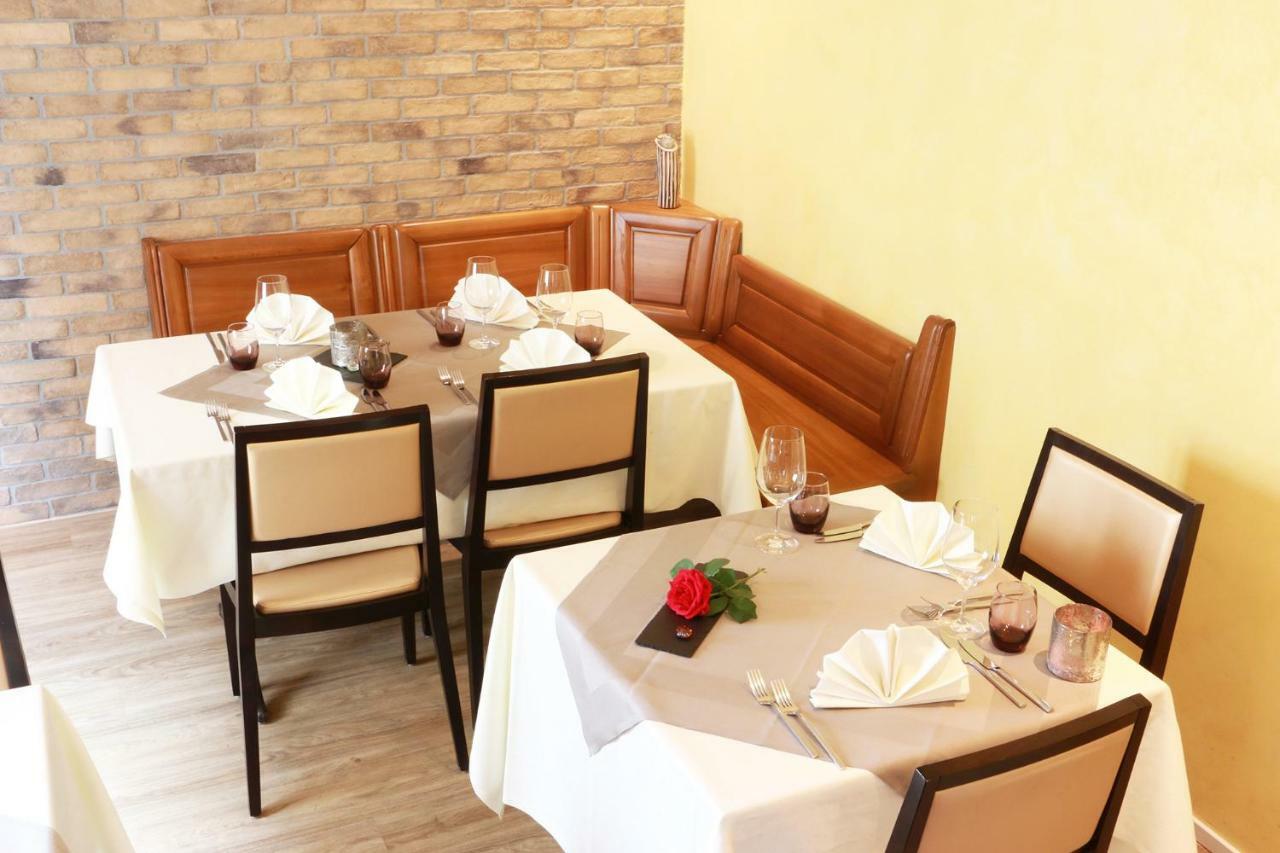 Restaurant Blume Hotel St. Gallen Exterior photo